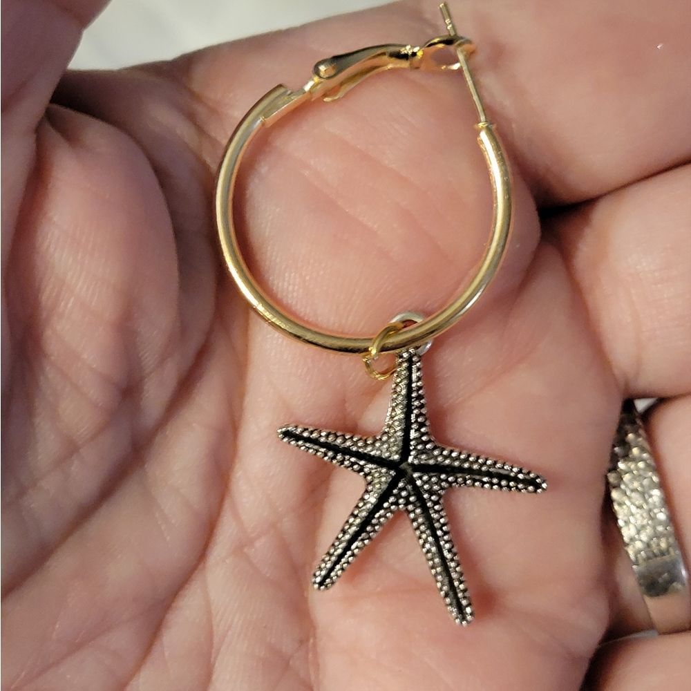 Starfish hoop & charm earrings. Charms are interchangeable. Silver available - Picture 2 of 3